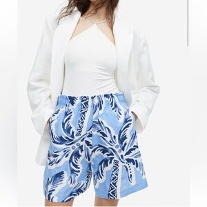 New H&M LINEN-BLEND PULL-ON SHORTS medium